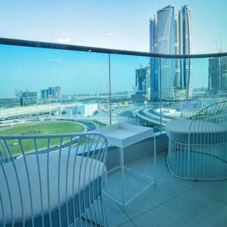 Elegant 2Br View With Rooftop Pool The Bay Дубай Екстериор снимка